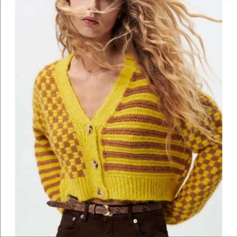 ZARA Bloggers Favorite Combination Jacquard Knit Cardigan Yellow Mustard c3. - Picture 1 of 16
